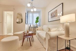 Comfortable 2BD/4P Apartment Near Tower E Apartment in Paris