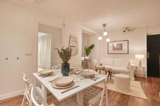 Comfortable 2BD/4P Apartment Near Tower E Apartment in Paris