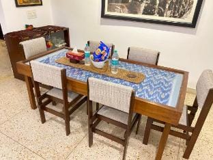 Luxury 3BHK Apartment in Greater Kailash Vacation rental in New Delhi