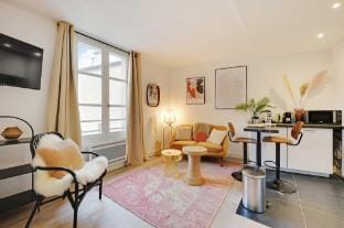 Charming duplex in Marais for 2 people Apartment in Paris