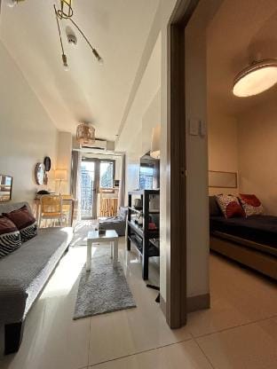 Relaxing Clean 1 BR near MOA w/ Paid Parking Slot Apartment in Pasay
