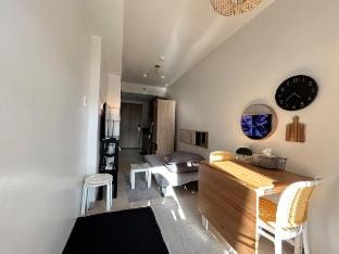 Relaxing Clean 1 BR near MOA w/ Paid Parking Slot Apartment in Pasay