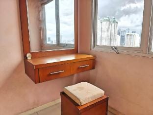Strategic 2BR Thamrin Apt w/ Pool & Gym Vacation rental in Jakarta