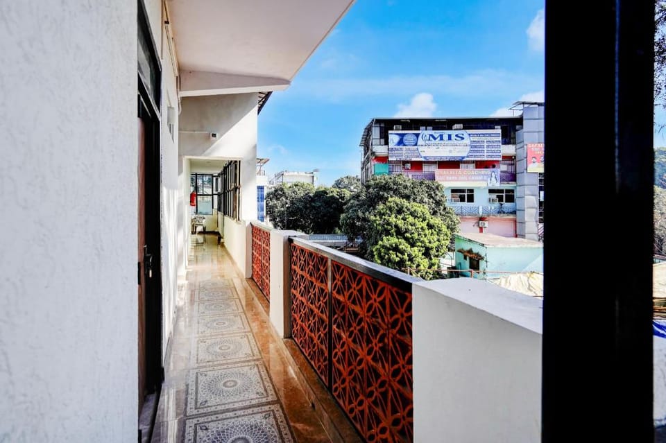 Hotel O Survey Chowk Bus Terminal Dehradun Hotel in Dehradun