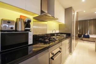 Stunning Pool View | DAMAC Prive, Business Bay Vacation rental in Dubai