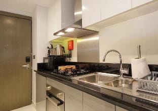 Elegant Studio with Canal Views | DAMAC Prive Vacation rental in Dubai