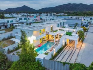 Bor Fai Villas Villa in Hua Hin District