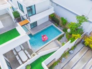Bor Fai Villas Villa in Hua Hin District