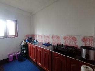 Hiranya frame house Vacation rental in Central Province