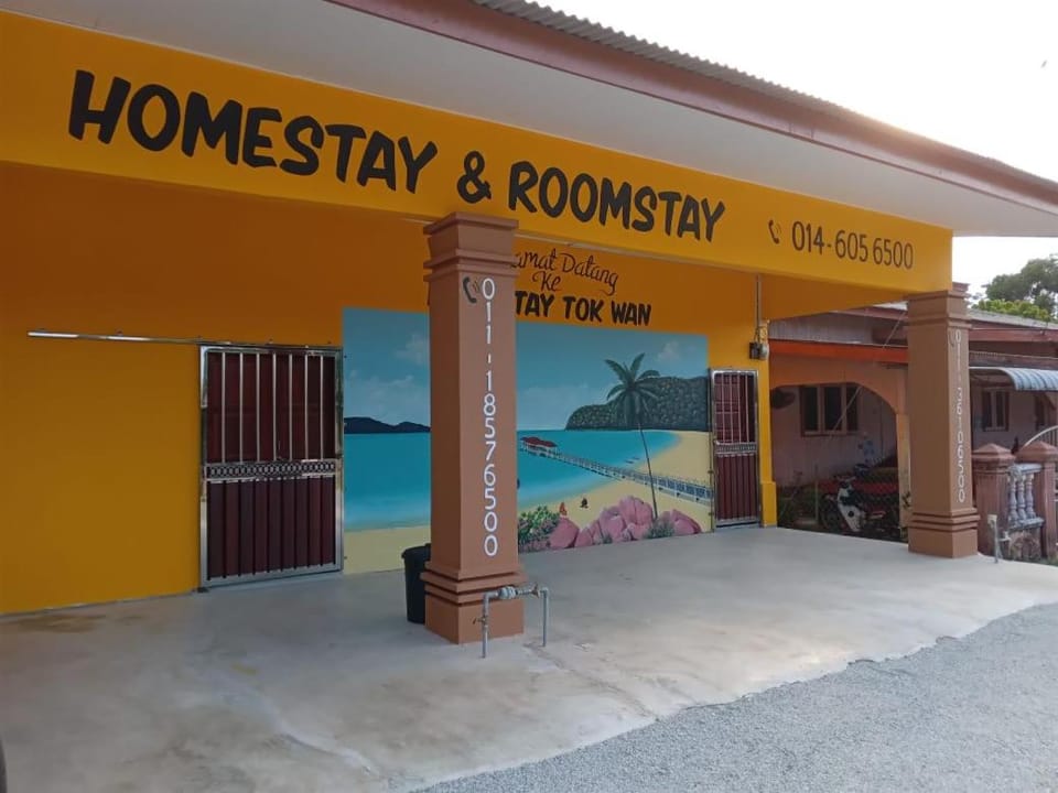 HOME STAY TOK WAN  Vacation rental in Besut
