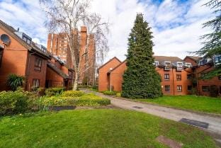 28 STOKEWAY Apartment in Birmingham