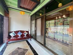 The Memory Hostel  Vacation rental in Trat Changwat