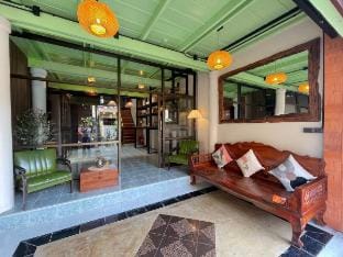 The Memory Hostel  Vacation rental in Trat Changwat