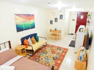 Free Car Parking Condo in Manila -AD Staycation Apartment in Manila City