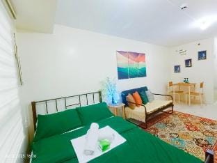 Free Car Parking Condo in Manila -AD Staycation Apartment in Manila City