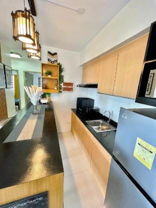 Condo 3BR w/ Free Pool and Wifi near Abreeza Mall Apartment in Davao City