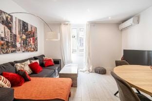 17 Rue Notre Dame, 06400 Cannes, France Apartment in Cannes