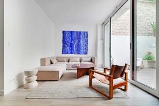 Charming aptt with patio - 2BD/4P - Monceau Park Apartment in Paris