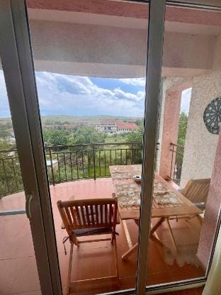 Poki Apartment - Pet-friendly, near Sunny Beach Apartment in Burgas Province