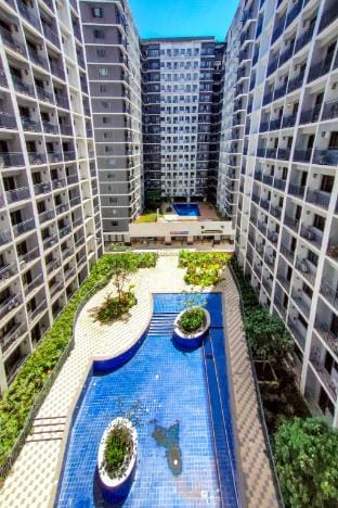 Reminisce Staycation Apartment in Pasay