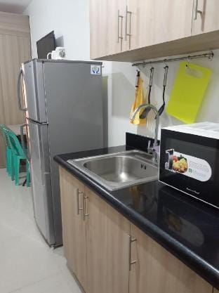 Big beautiful suite in Shore(MOA) by Ghirley) Apartment in Pasay