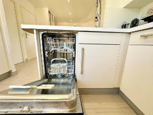 Vue mer 2 chambres Gallia Centre Cannes parking Vacation rental in Cannes
