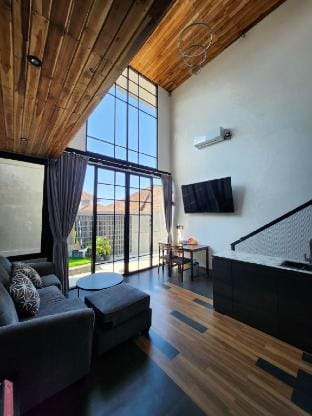 Kerobokan Alisa 2BR Modern Private Villa with Pool Vacation rental in North Kuta
