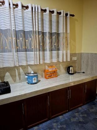 White House Leisure - Upstairs Vacation rental in Southern Province