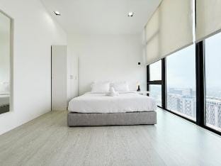 The Square One City Mall Premium Family 3BR l 8pax Apartment in Subang Jaya