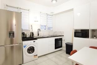 60m2 Elegant Apt 2bdrs/near Notre-Dame and Seine Vacation rental in Paris