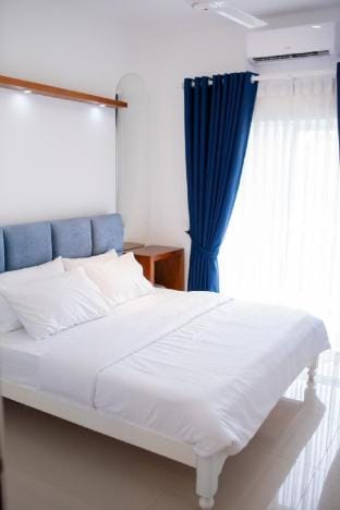 Santorini 2BR Resort  Apt- Negombo Beach & Airport Vacation rental in Negombo
