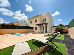 FTV HOLIDAYS HOMES - Casa Reguera Villa in Corralejo