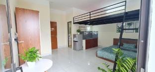 căn hộ giường + gác cho 4 người ở Apartment in Laos