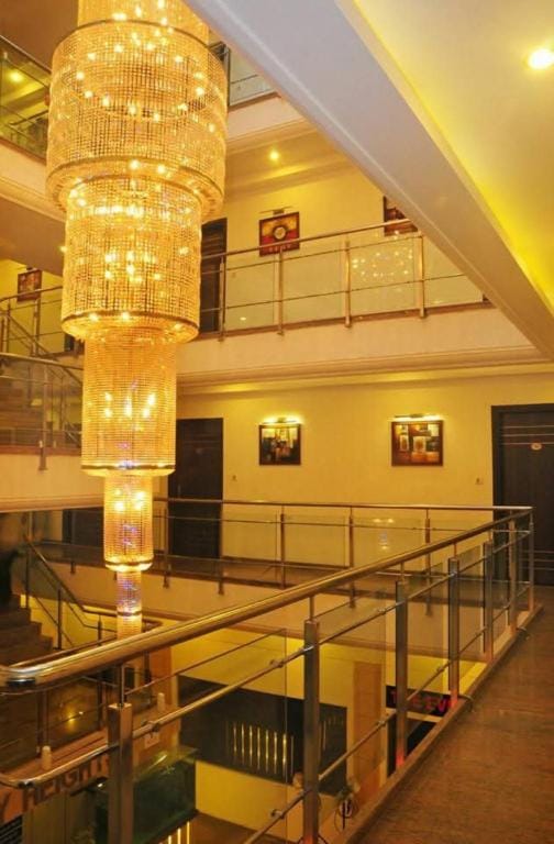 Goroomgo City Grand Delhi Hotel in New Delhi