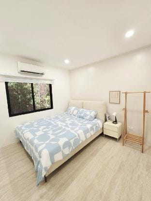 Kiddie Hostel Unit13A2-kids and pets friendly Vacation rental in Subic