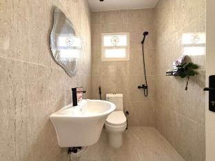 Bright & Airy Studio in Trendy Neighborhood| H42 Vacation rental in Riyadh