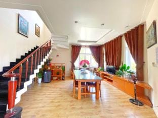 Biệt Thự 5 phòng Mũi Né Phan Thiết Nguyễn Dung Villa in Phan Thiet