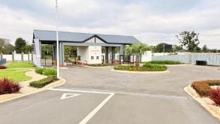 Luxury 2 Bedroom 2 Bathroom Apartment in Boksburg  Apartment in Gauteng