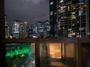 Luxury Prima Pearl Across Crown Vacation rental in Southbank