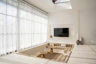 Stylish Designer Villa with Cozy Sunken Lounge Vacation rental in North Kuta