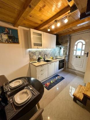 Villa Volos,Karmen roofterrace FreeParkingSeeView Vacation rental in Opatija