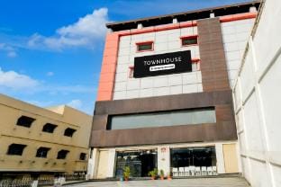 Super Townhouse Nagole RTO Office Hotel in Hyderabad
