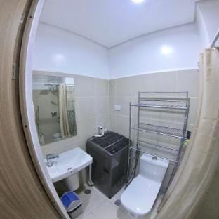 Modern Makati Hideout  1BR w/ City Views Apartment in Makati