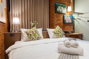 The 42Garden Orchid Haven Family suite (Pool View) Vacation rental in Chiang Mai