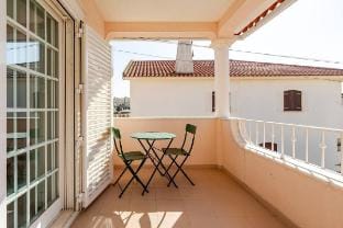 Alvide guest House  Room 3 With air conditioning Villa in Cascais