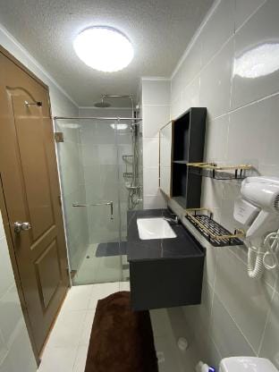 Live Smart, Live Resort-Style Vacation rental in Lapu-Lapu City