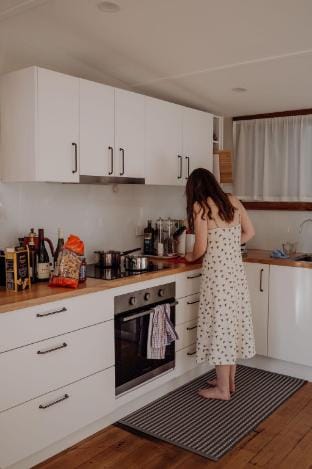 Unshackled at Freycinet—Just let yourself go. Vacation rental in Freycinet