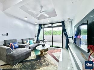 LuminousSuite. Meridin Medini @3BR6PaxNearLegoland Vacation rental in Johor