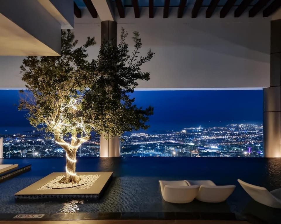 2BR Burj Khalifa View in Paramount Hotel Midtown Vacation rental in Dubai