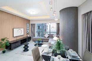 Breathtaking Burj Khalifa View: 2BR in Paramount  Vacation rental in Dubai